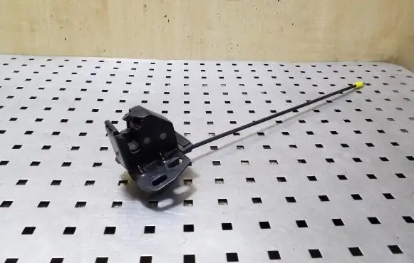 Renault Master III Loading door lock 