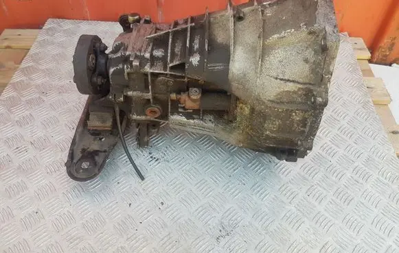Mercedes-Benz E W124 Manual 4 speed gearbox 716213 R2012610001