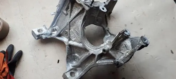 Audi A4 S4 B9 Engine mounting bracket 8W0399296E
