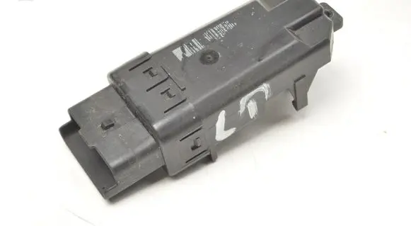 Renault Scenic II - Grand scenic II Electric power window relay 
