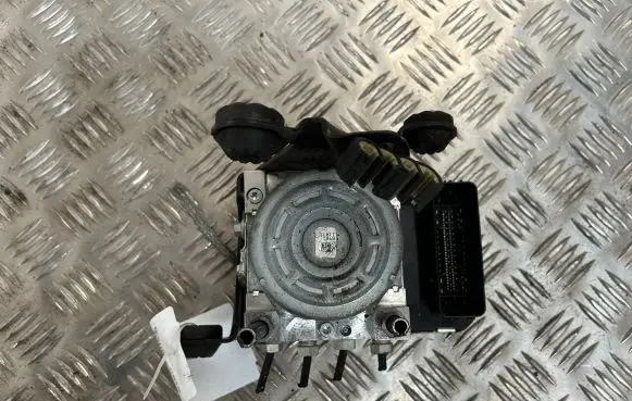 Volvo XC90 ABS Pump 31680101 31680098