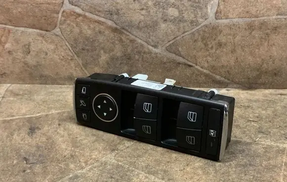 Mercedes-Benz E W212 Electric window control switch A2128208310