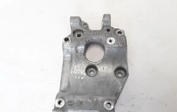 Volvo V70 A/C compressor mount bracket 9646719580