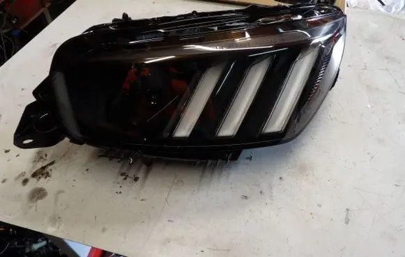 Peugeot 208 Headlight/headlamp 9823194180 01FCRPL125 287074