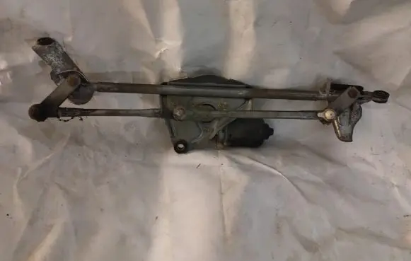 Toyota RAV 4 (XA20) Front wiper linkage and motor 8511042130