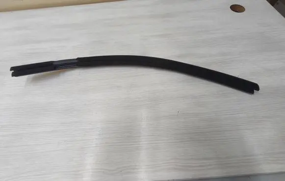 Audi Q2 - Rubber seal rear door window/glass 81A839479