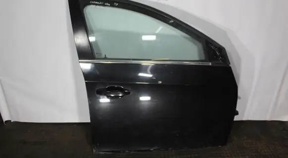 Chevrolet Cruze Front door