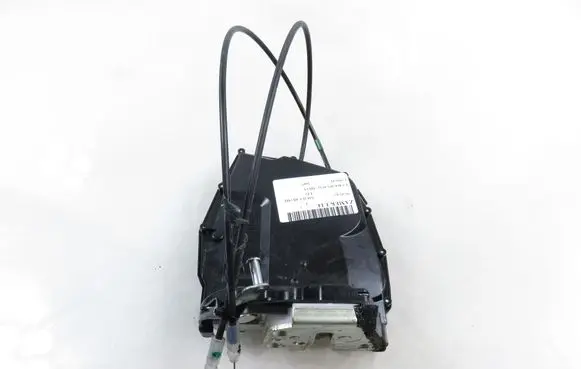 Suzuki Swift I Rear door lock 