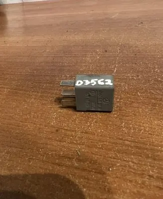 Volkswagen Crafter Other relay A0045452005 D3562