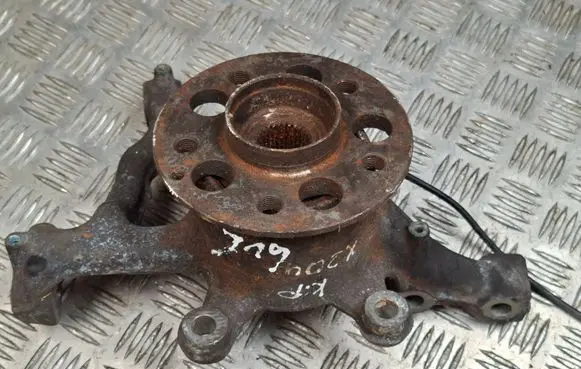 Mercedes-Benz GLK (X204) Front wheel hub spindle knuckle A2043322901