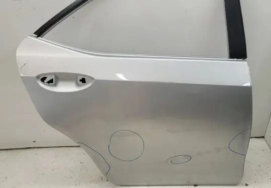 Toyota Corolla E160 E170 Rear door