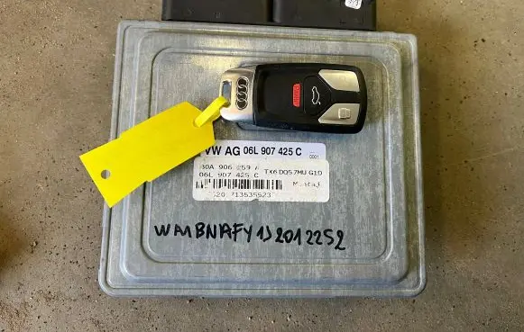 Audi Q5 SQ5 Engine control unit/module 80A906259A 80A906259