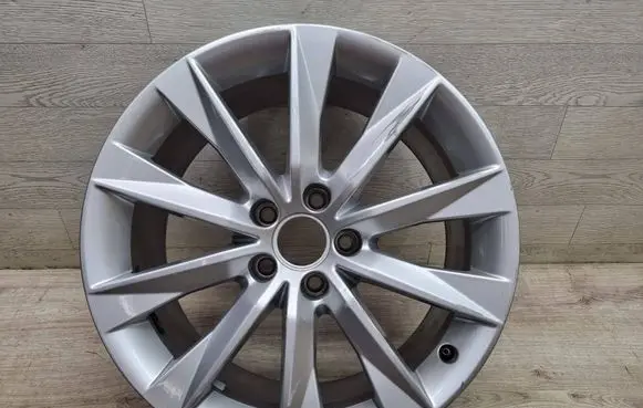Audi A7 S7 4G R18 alloy rim 4G8601025BB