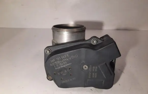 Audi A4 S4 B7 8E 8H Throttle valve 06F133062E