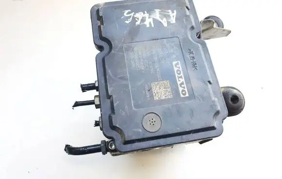 Volvo V70 ABS Pump 30681619 a426g10w194