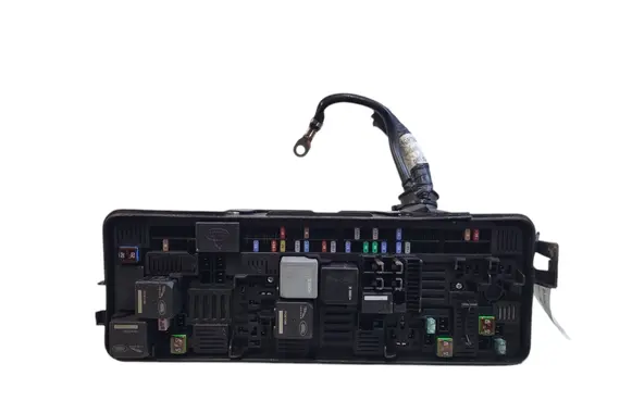 Land Rover Range Rover Sport L494 Fuse module 5C5911F01 JPLA14A073AB