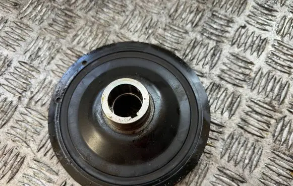 Mercedes-Benz E W213 Crankshaft pulley A2740301203