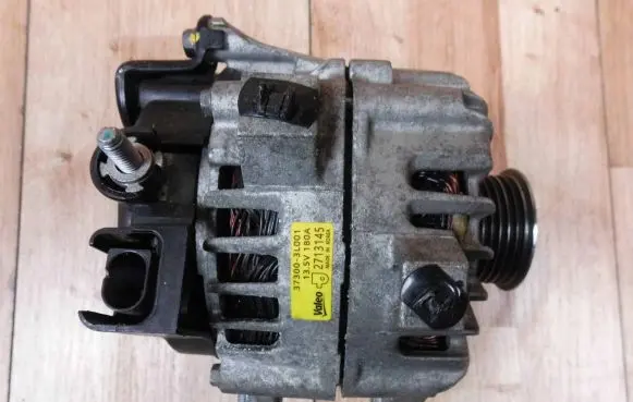 KIA Stinger Generator/alternator 373003L001