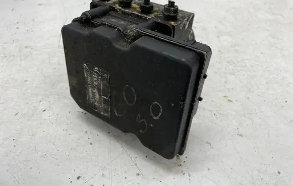 BMW 5 E60 E61 ABS Pump 6766906