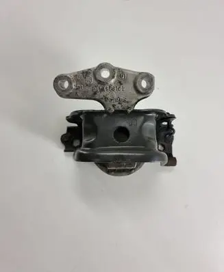 Peugeot 207 Engine mount bracket 9654568180