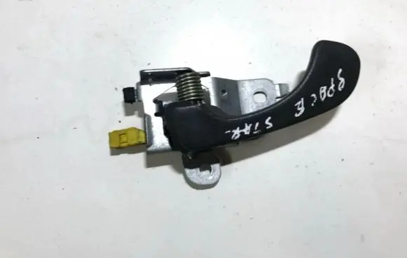 Mitsubishi Carisma Front door interior handle mr288395