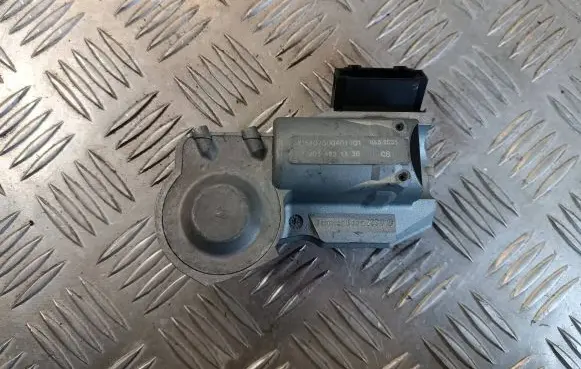 Steering wheel lock