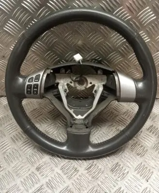 Suzuki Swift I Steering wheel