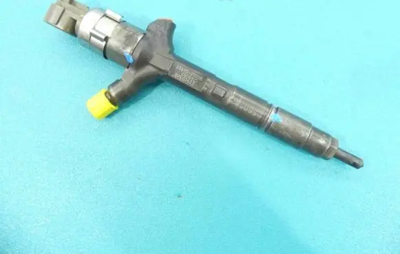 Toyota Corolla Verso E121 Fuel injector 23670-27020 IMPRK1285095