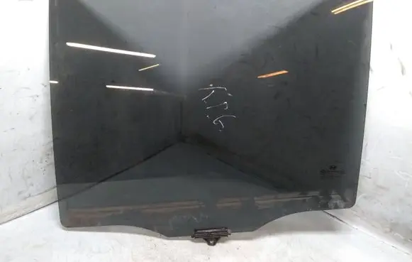 Hyundai Santa Fe Rear door window glass