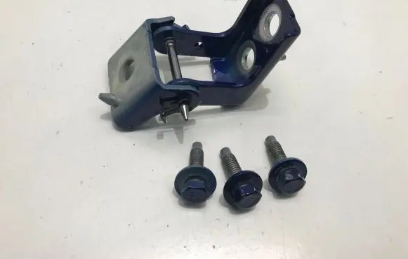 Citroen C5 X Rear door lower hinge 220301C