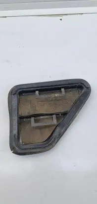 Porsche Boxster 986 Quarter panel pressure vent 6N0819466B