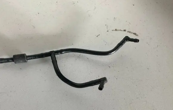 BMW 7 G11 G12 Vacuum line/pipe/hose 6861585 208960