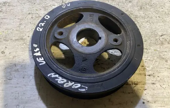Toyota Corolla Verso AR10 Crankshaft pulley 134080R011