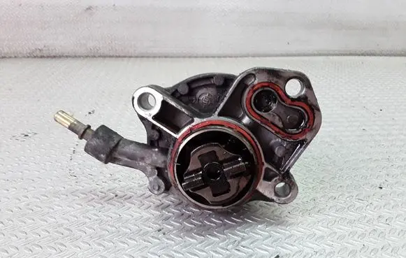 Peugeot 406 Vacuum pump