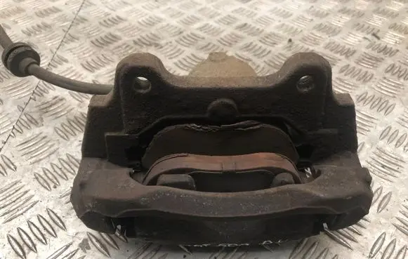 Fiat 500L Front brake caliper