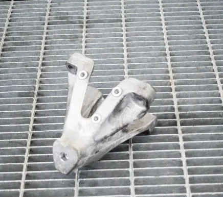 Audi A6 S6 C7 4G Engine mounting bracket 8K0199307BJ