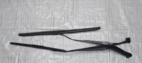 Renault Koleos II Windshield/front glass wiper blade 