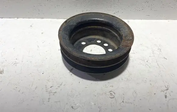 BMW 3 E30 Water pump pulley 1717717
