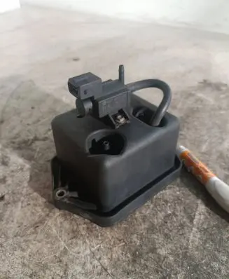Vacuum valve