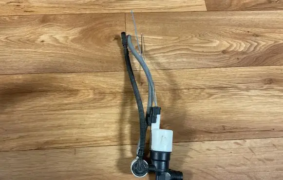 Citroen C8 Windscreen/windshield washer pump 9643447980 9632904980 9645163380