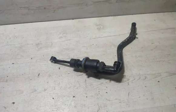 Clutch slave cylinder