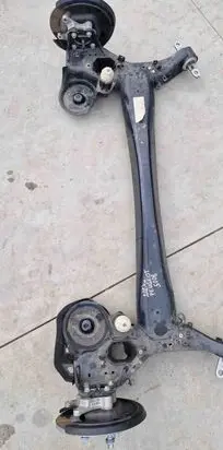 Peugeot 5008 II Rear axle beam 