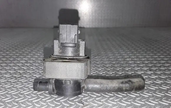Mercedes-Benz S W220 Electromagnetic valve 0004701593