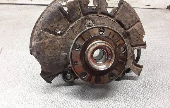 Volkswagen PASSAT B6 Front wheel hub spindle knuckle 