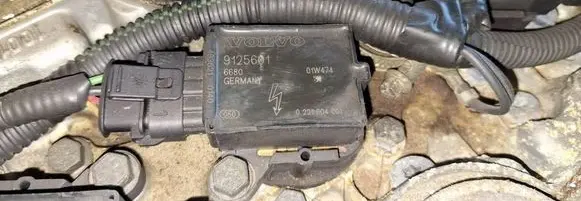 Volvo S60 High voltage ignition coil 0221604001
