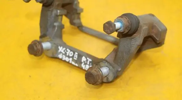 Volvo XC60 Brake caliper pad carrier rear 