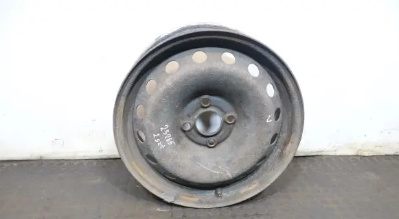 Hyundai i30 R15 steel rim 
