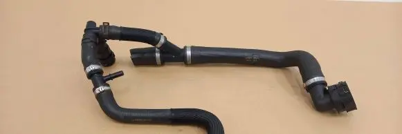 Land Rover Evoque I Engine coolant pipe/hose GJ328C480AA GJ328C480 GJ328260AA