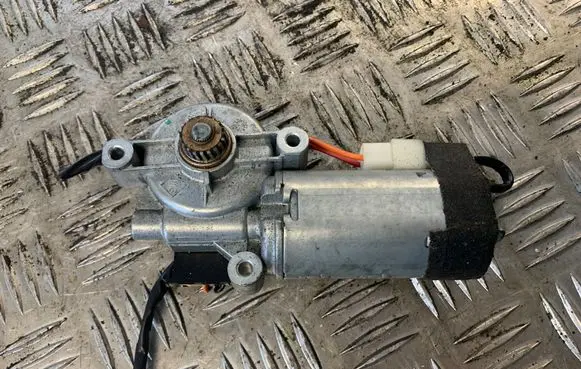 Jeep Grand Cherokee (WJ) Sunroof motor/actuator 81659000
