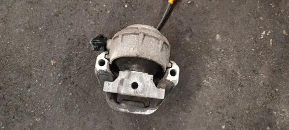 Audi A6 S6 C7 4G Engine mount bracket 